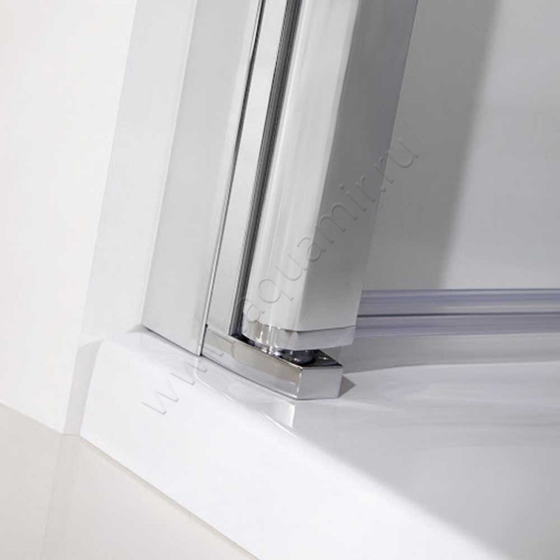 Маятниковая душевая дверь в нишу HSK Favorit Nova в серебристом цвете 1380900150 в интерьере