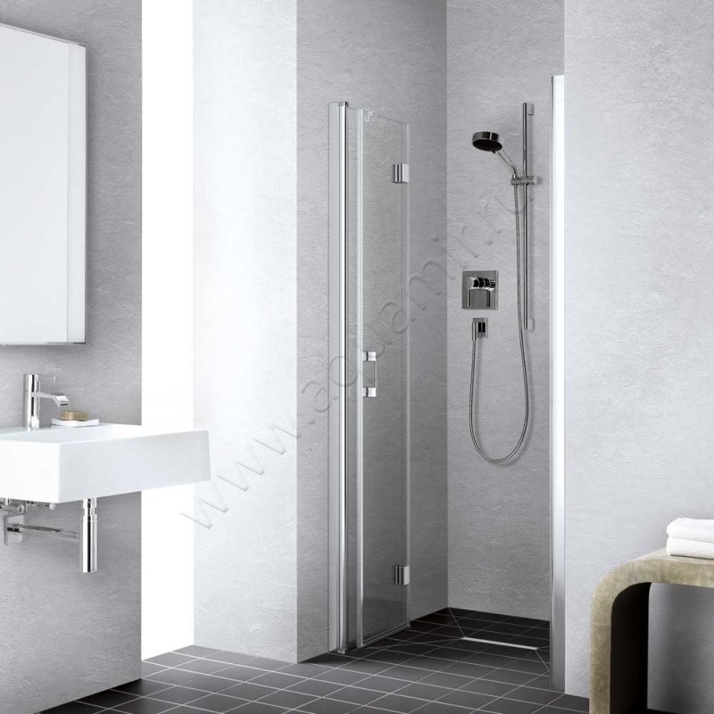 Складная душевая дверь в нишу Kermi Liga в серебристом цвете LI2SL09020VAK в интерьере