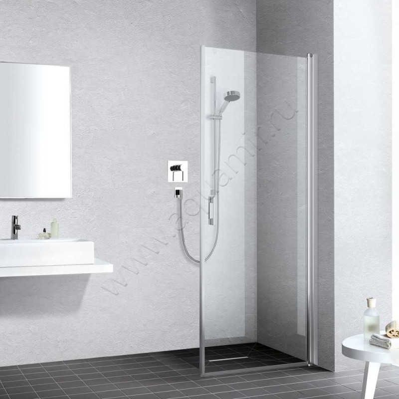 Маятниковая душевая дверь в нишу Kermi Liga в серебристом цвете LI1WR083201AK в интерьере