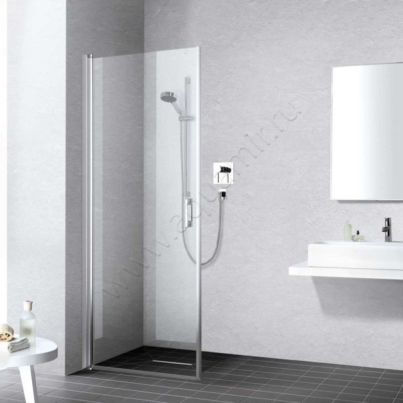 Маятниковая душевая дверь в нишу Kermi Liga в серебристом цвете LI1WL10320VAK в интерьере