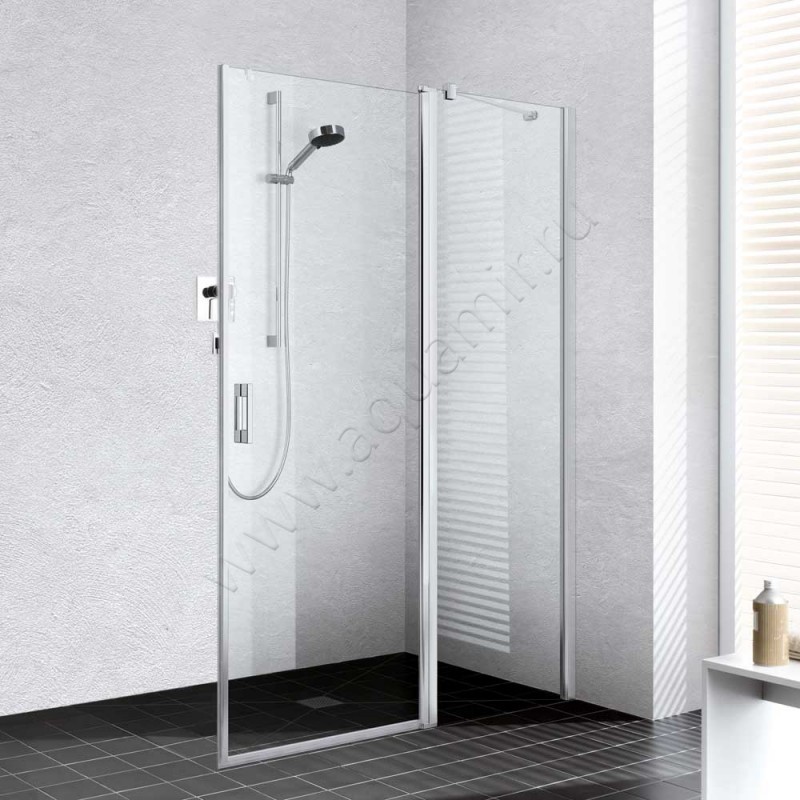 Маятниковая душевая дверь в нишу с фиксированным элементом Kermi Liga в серебристом цвете LI1GR093181PK в интерьере