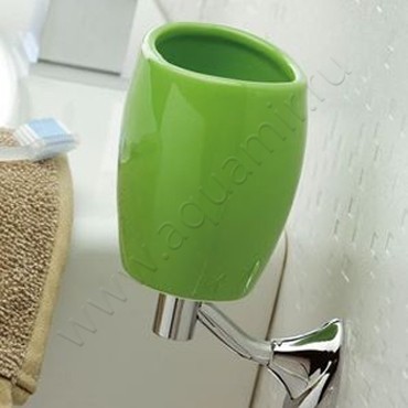 Стакан настенный Stilhaus Zefiro ZE1008NE в интерьере