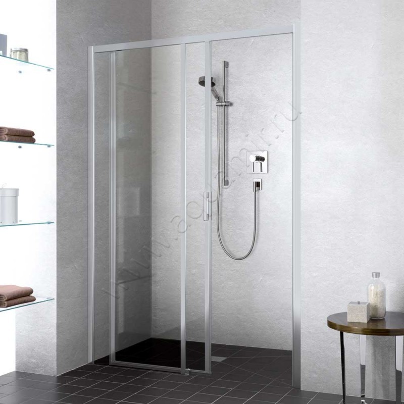 Раздвижная душевая дверь в нишу с фиксированным элементом Kermi Liga в серебристом цвете LID2L130201AK в интерьере