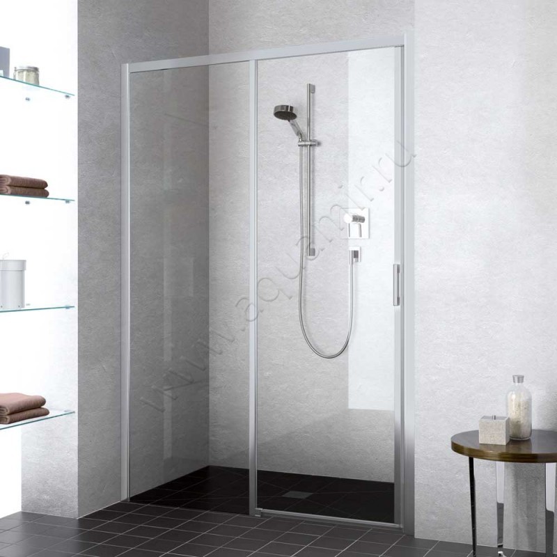 Раздвижная душевая дверь в нишу с фиксированным элементом Kermi Liga в серебристом цвете LID2L120201PK в интерьере