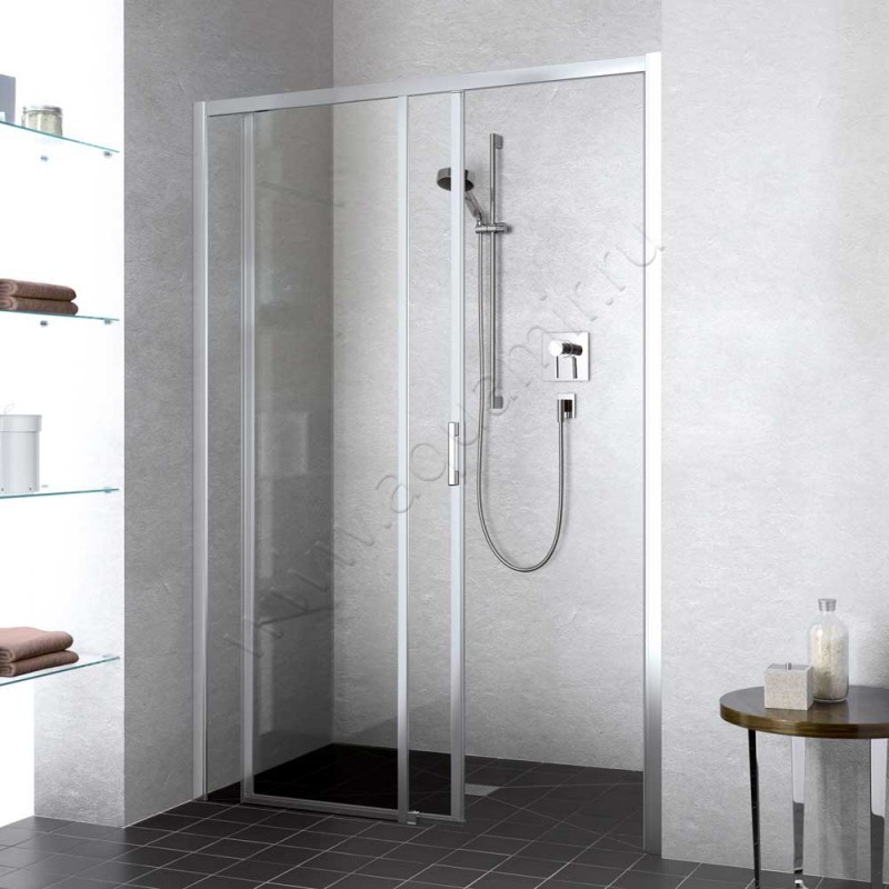 Раздвижная душевая дверь в нишу с фиксированным элементом Kermi Liga в серебристом цвете LID2L12020VAK в интерьере