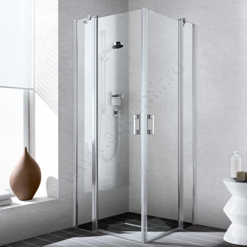 Маятниковая душевая дверь для комбинации с ответной частью Kermi Liga LIEPL08020VAK в интерьере