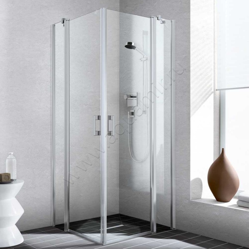 Маятниковая душевая дверь для комбинации с ответной частью Kermi Liga LIEPR083181AK в интерьере