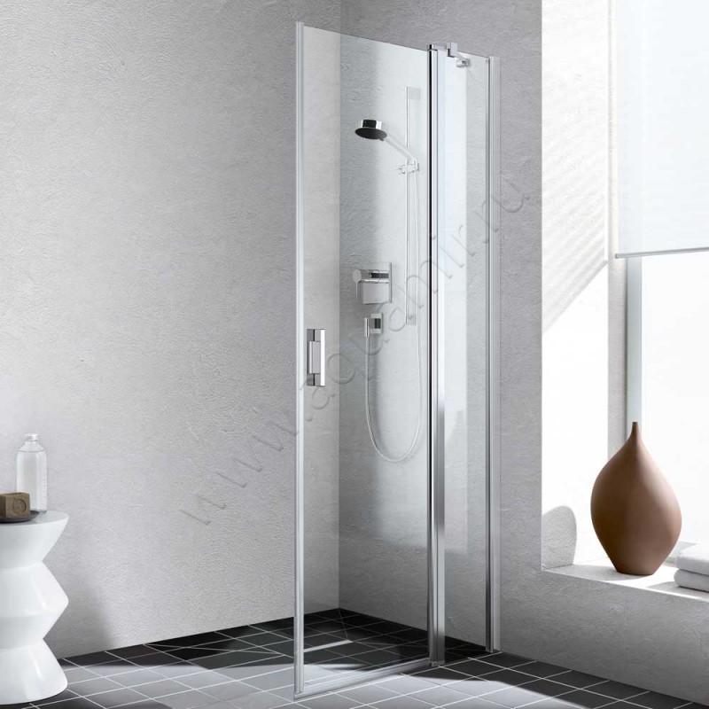 Маятниковая душевая дверь для комбинации с ответной частью Kermi Liga LIEPR07818VAK в интерьере