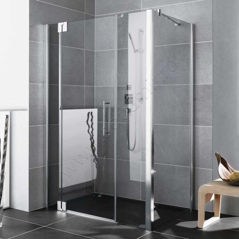 Маятниковая душевая дверь для боковой стенки Kermi Pasa XP PX1GL15320VAK в интерьере