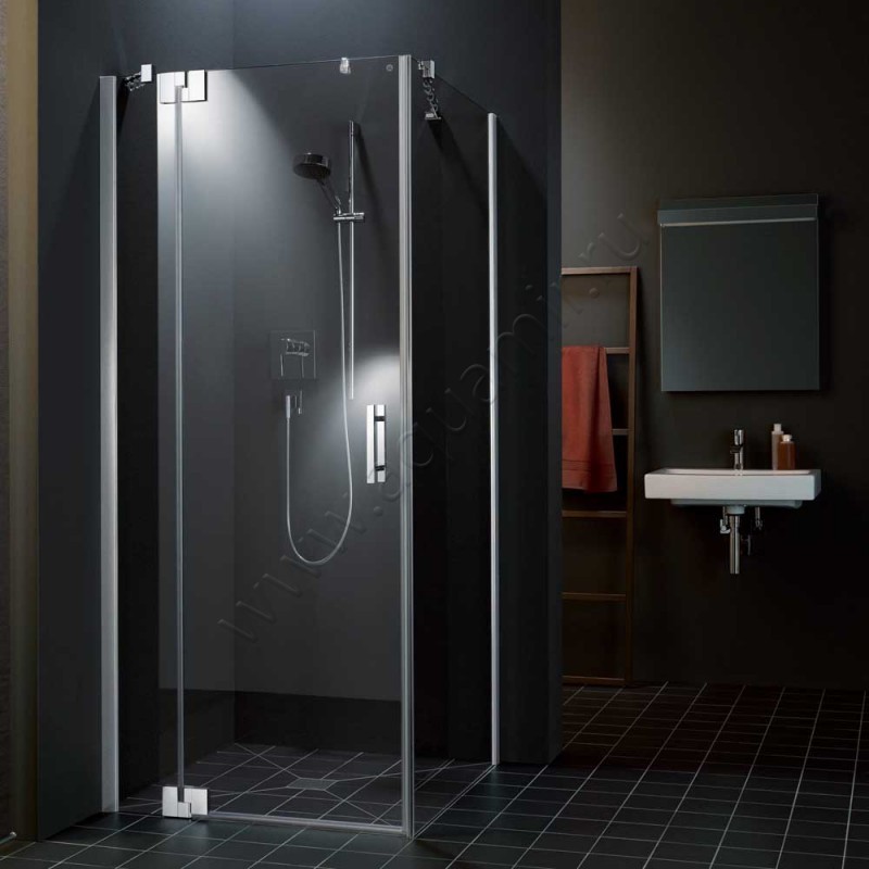 Маятниковая душевая дверь для боковой стенки/боковой двери Kermi Filia XP FX1WL11020VPK в интерьере