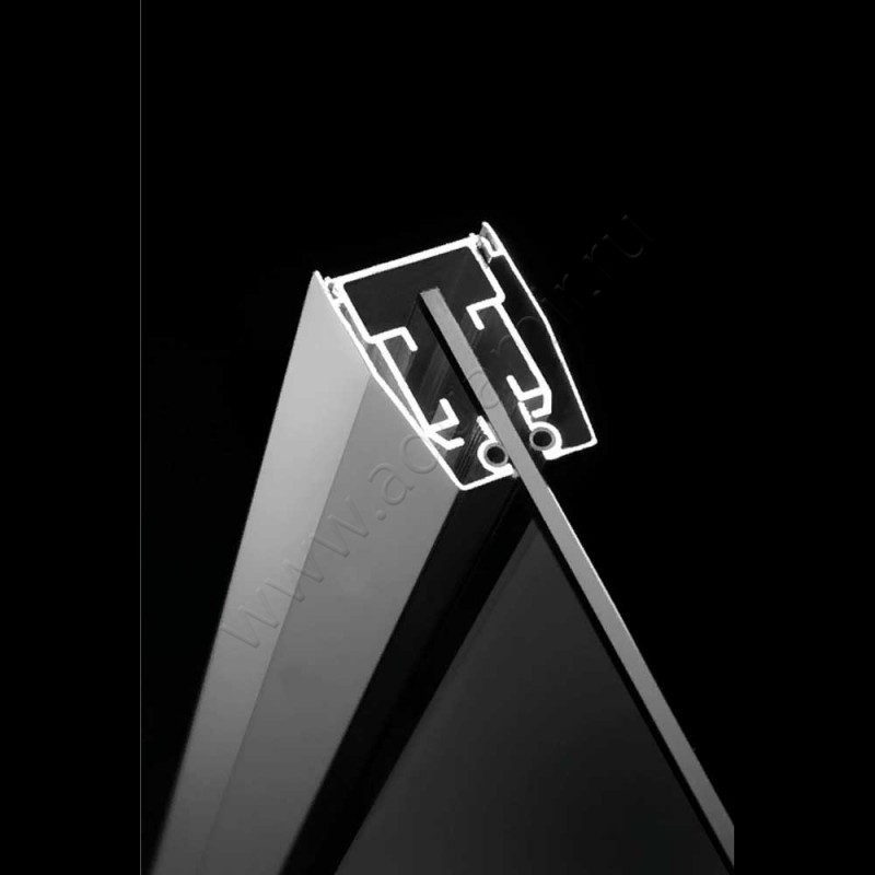 Душевой уголок с поворотной дверью и фиксированной боковиной Radaway Almatea KDJ 321510105NL в интерьере