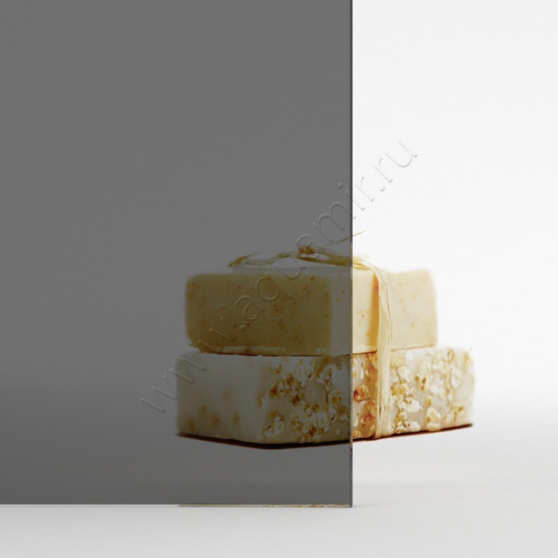 Душевой уголок с поворотной дверью и фиксированной боковиной Radaway Almatea KDJ 321500105NL в интерьере