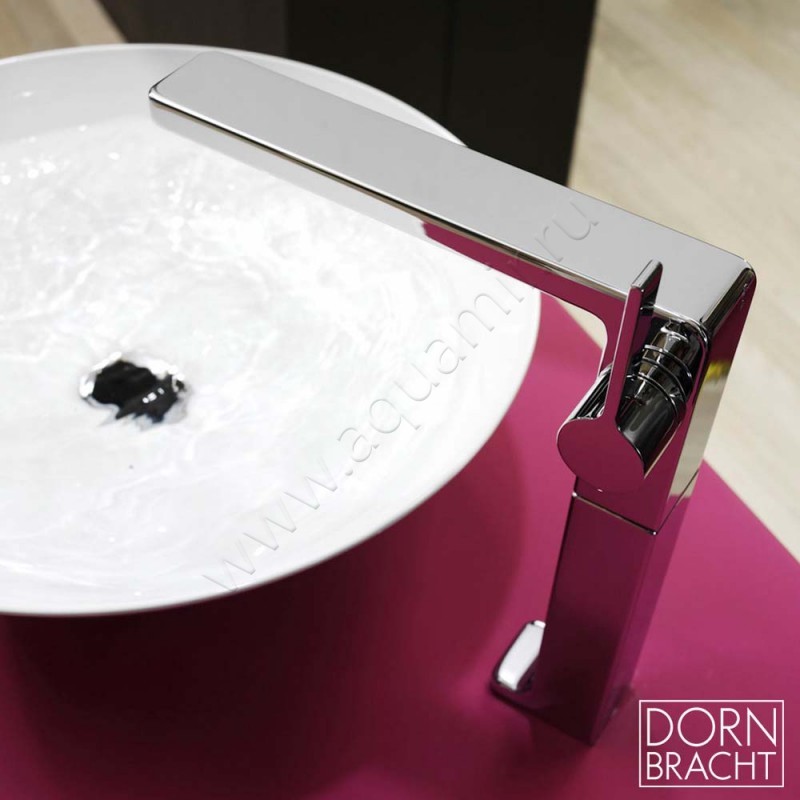 Смеситель для раковины Dornbracht LULU 3353471000 в интерьере