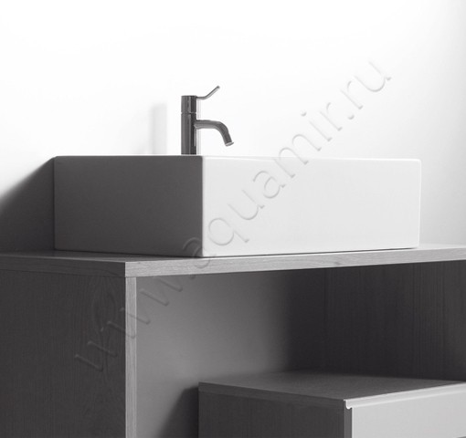 Раковина подвесная Simas LFT Spazio 61 см LFT54 в интерьере