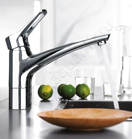 Однорычажный смеситель для кухни Kludi MX 399040562 в интерьере