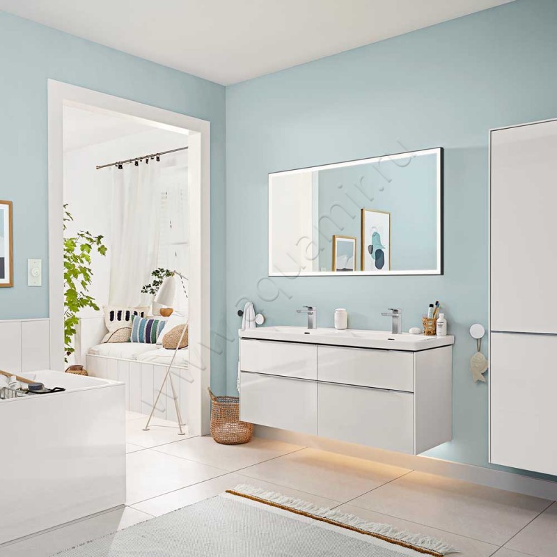 Зеркало с подсветкой Villeroy & Boch Subway 3.0 140 см A46314BC в интерьере