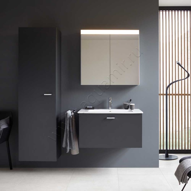 Зеркальный шкаф с подсветкой Duravit Universal 81 см LM782100000 в интерьере