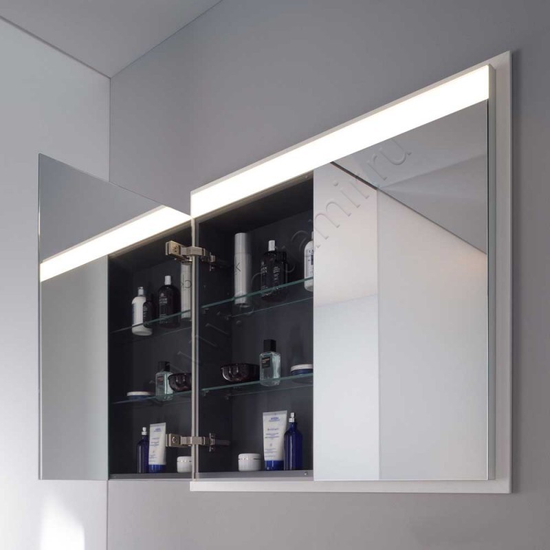 Зеркальный шкаф с подсветкой Duravit Universal 131 см LM7864000000 в интерьере