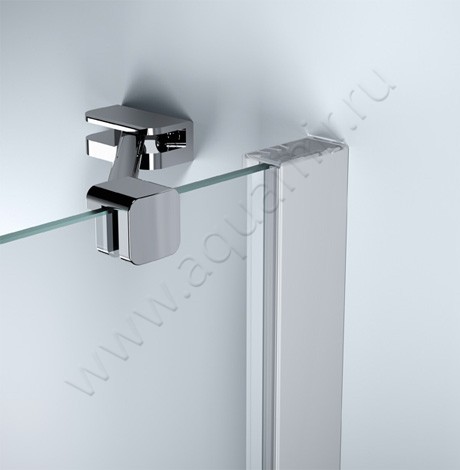 Душевая боковина для двери Huppe Design elegance 8E1003087321 в интерьере