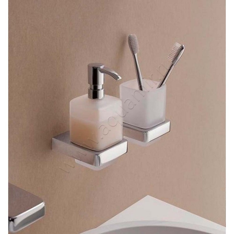 Стакан Emco Trend 022000100 в интерьере