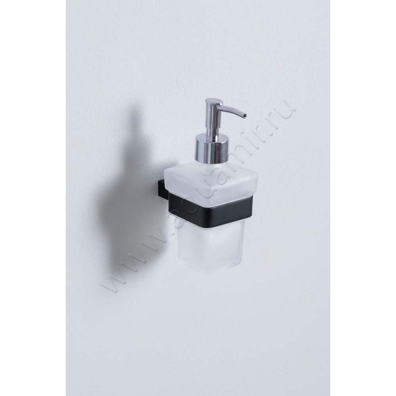 Дозатор Allen Brau Infinity черный 62100631 в интерьере