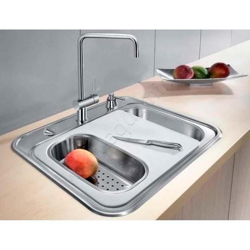 Дозатор Blanco Tiga хром 510769 в интерьере