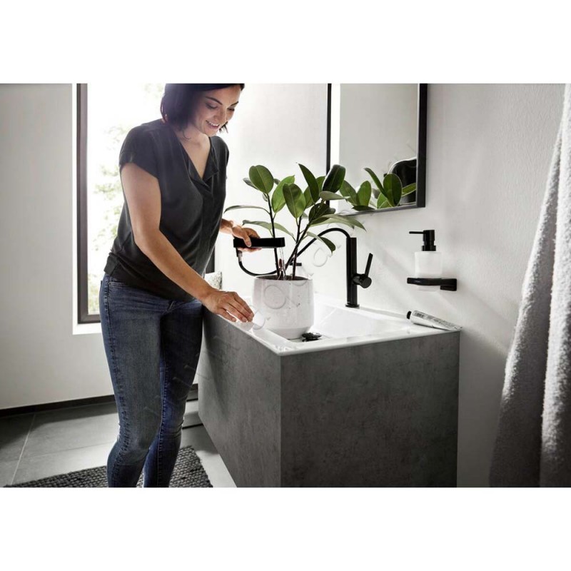 Дозатор Hansgrohe AddStoris черный 41745670 в интерьере