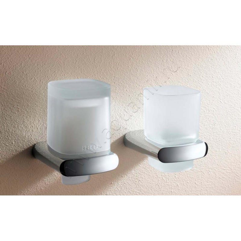 Дозатор Keuco Elegance new белый 11652010100 в интерьере