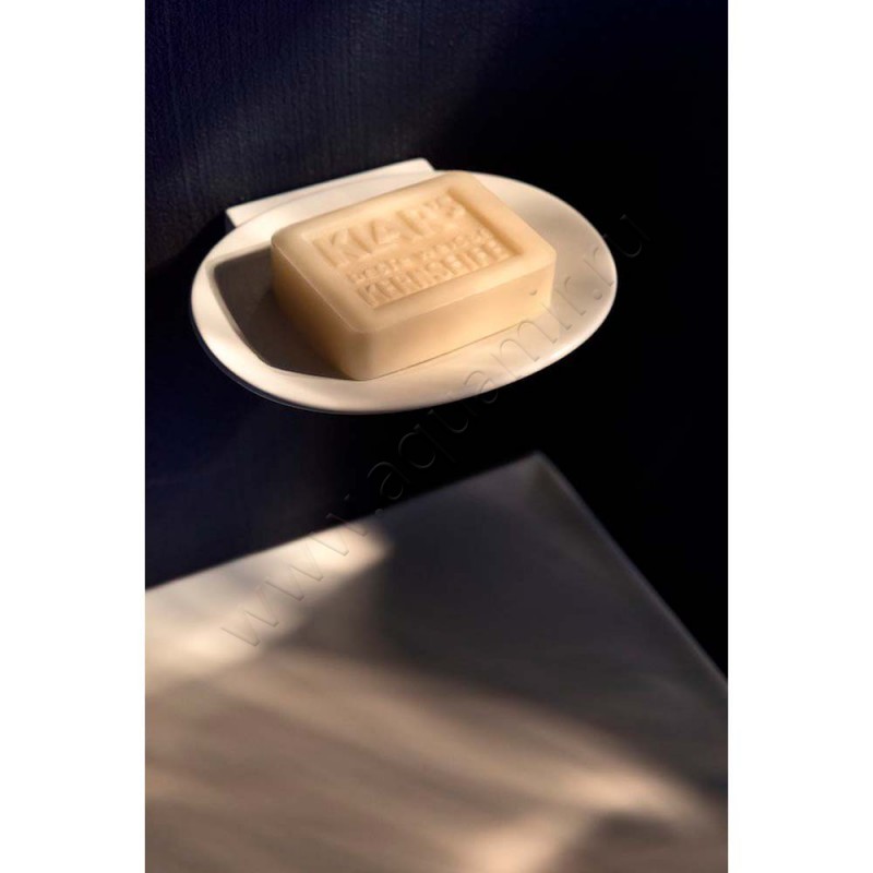 Мыльница Laufen The New Classic 8738560000001 в интерьере