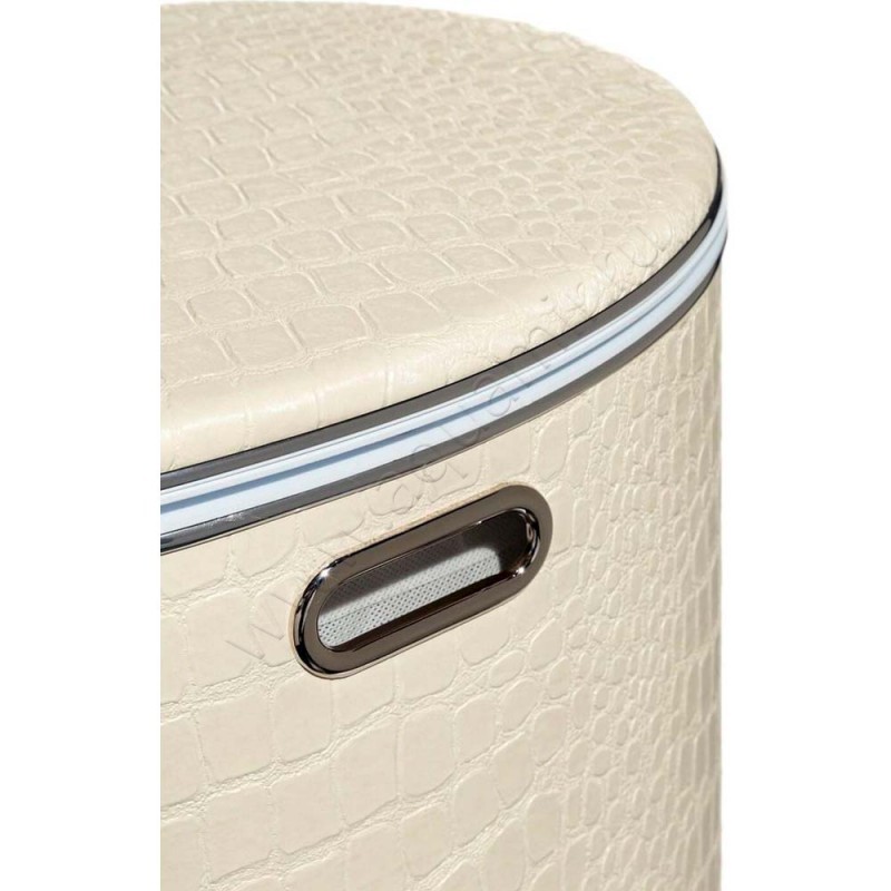 Корзина для белья Geralis KLHO в интерьере