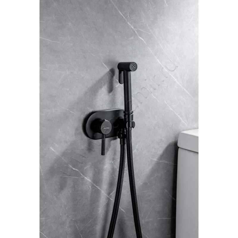 Гигиенический душ Allen Brau Priority со смесителем, черный 53100531 в интерьере