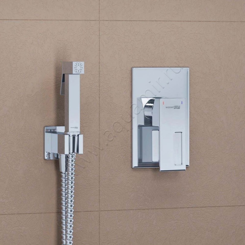 Гигиенический душ Wasserkraft со смесителем, хром A15156 в интерьере