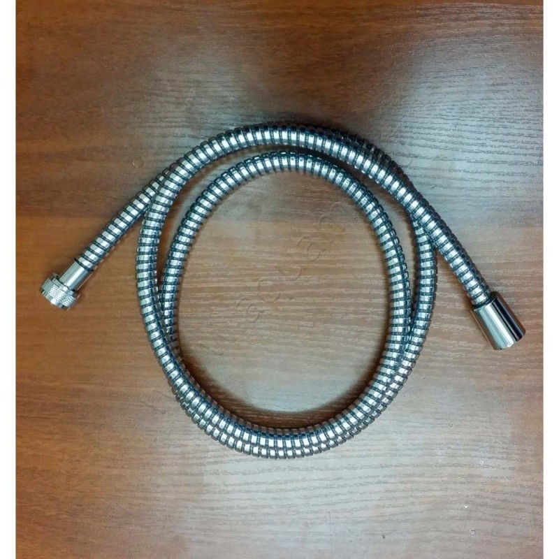 Душевой шланг Oras 241020 в интерьере