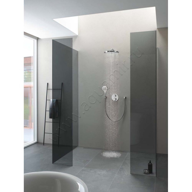 Душевая лейка Grohe Rainshower SmartActive 26544000 в интерьере