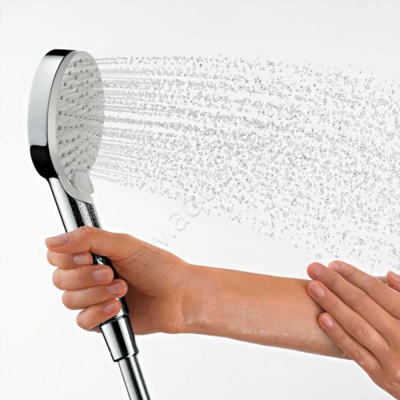 Душевая лейка Hansgrohe Vernis Blend 26090000 в интерьере