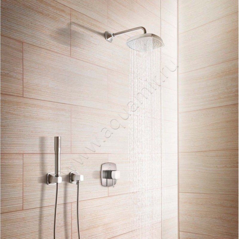 Верхний душ Grohe Grandera 27974000 в интерьере