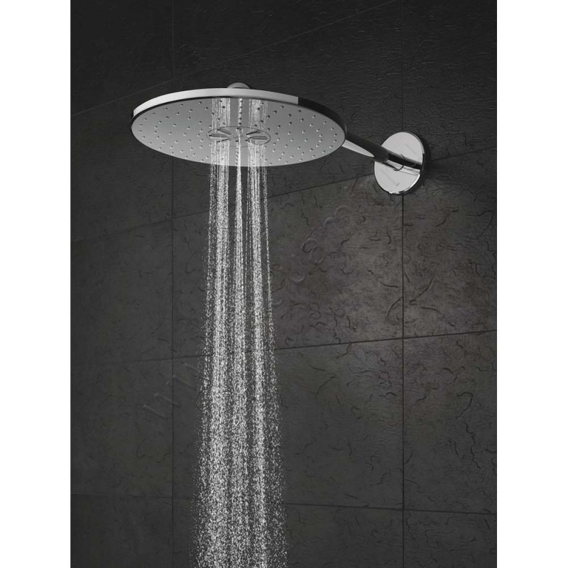 Верхний душ Grohe Rainshower SmartActive 26475000 в интерьере