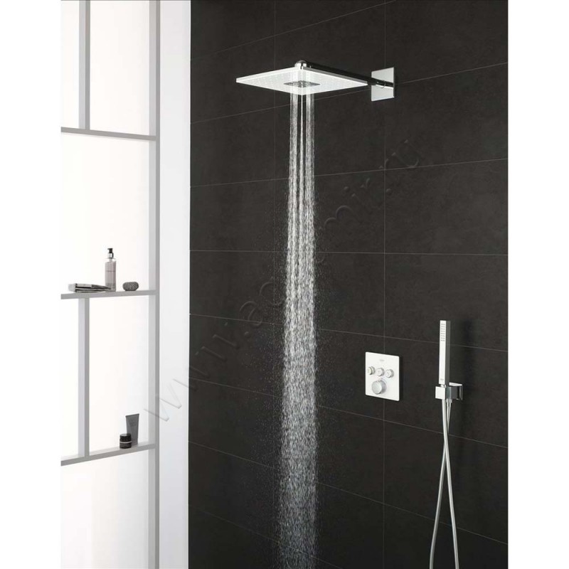 Верхний душ Grohe Rainshower SmartActive 26479LS0 в интерьере