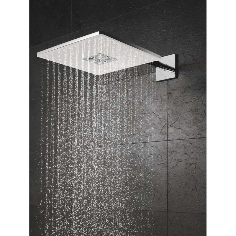 Верхний душ Grohe Rainshower SmartActive 26479LS0 в интерьере
