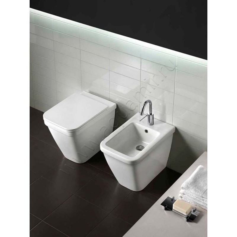 Крышка-сиденье Hatria Erika pro Q белый, микролифт 01Y1FU01 в интерьере