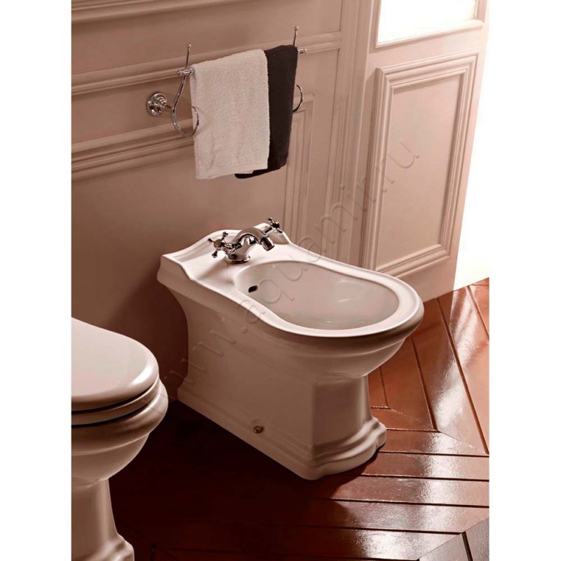 Биде напольное Kerasan Retro 102201 в интерьере