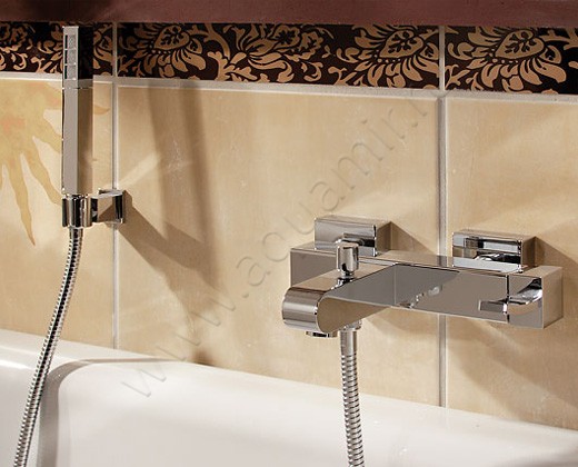 Смеситель для ванны Joerger Empire II 62820500000 в интерьере