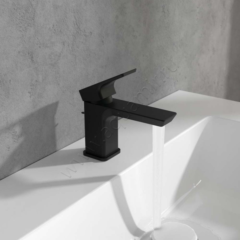 Смеситель для раковины Villeroy & Boch Subway 3.0 TVW112001000K5 в интерьере