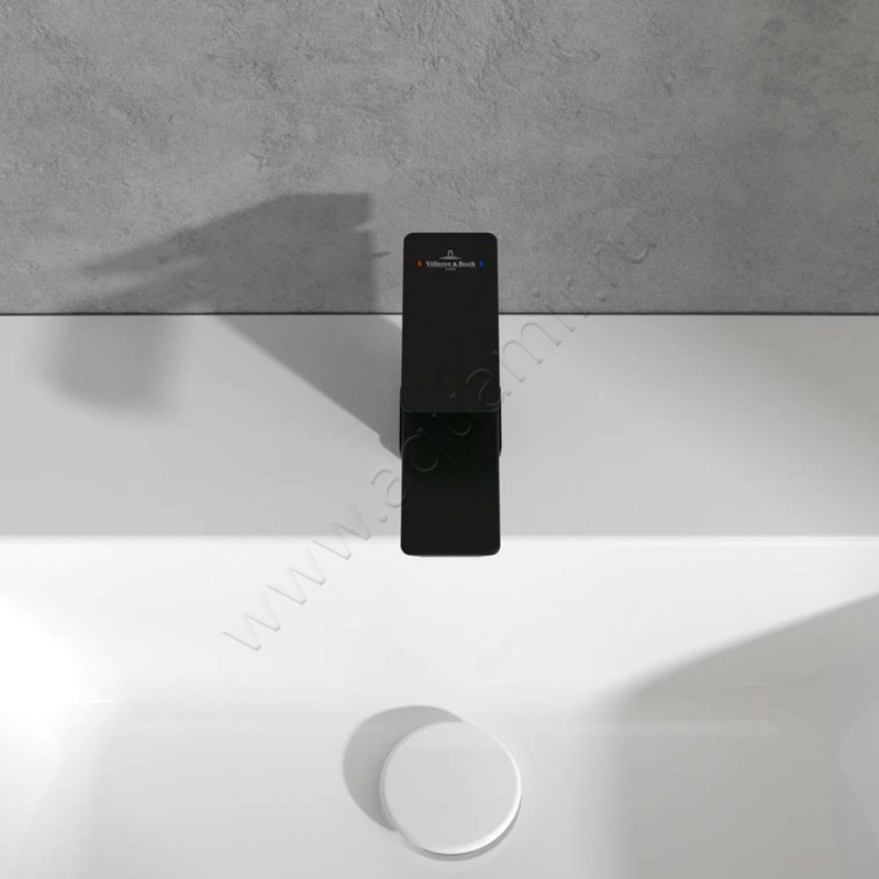 Смеситель для раковины Villeroy & Boch Subway 3.0 TVW112001000K5 в интерьере