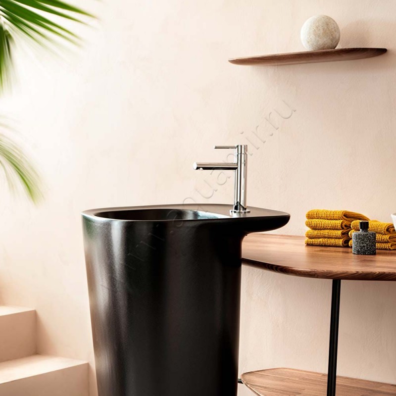 Смеситель для раковины Vitra Origin A42556 в интерьере