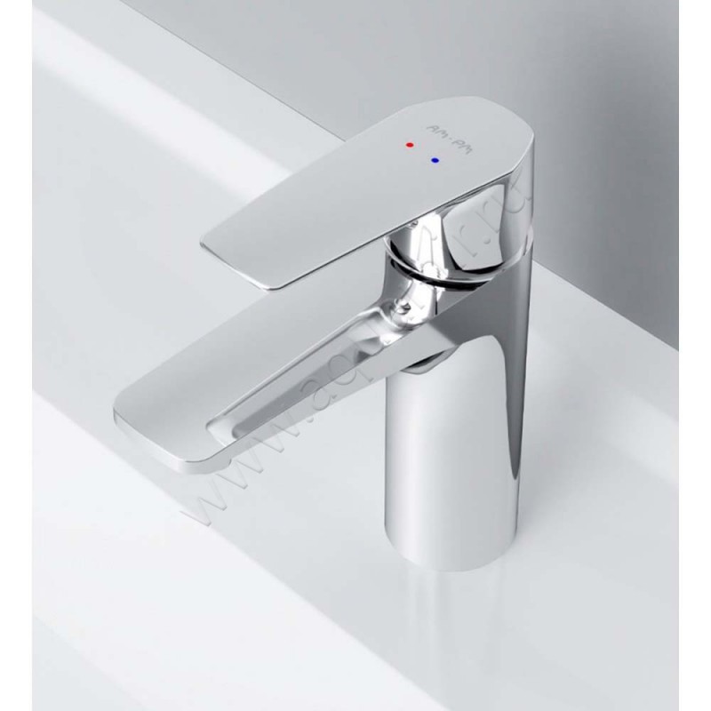 Смеситель для раковины AM.PM Gem хром F90A82100 в интерьере