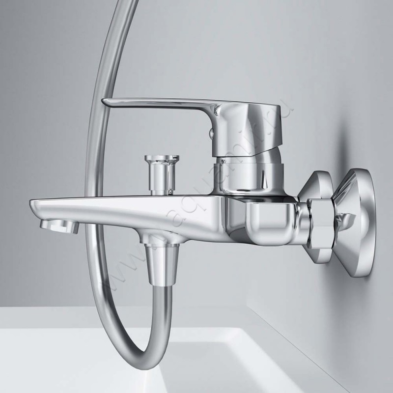 Смеситель для ванны AM.PM Gem хром F90A10000 в интерьере