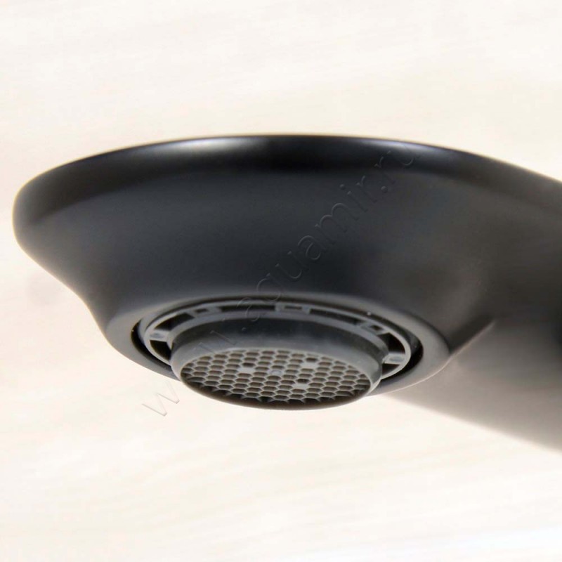 Смеситель для раковины Wasserkraft Elbe черный матовый 7403H в интерьере