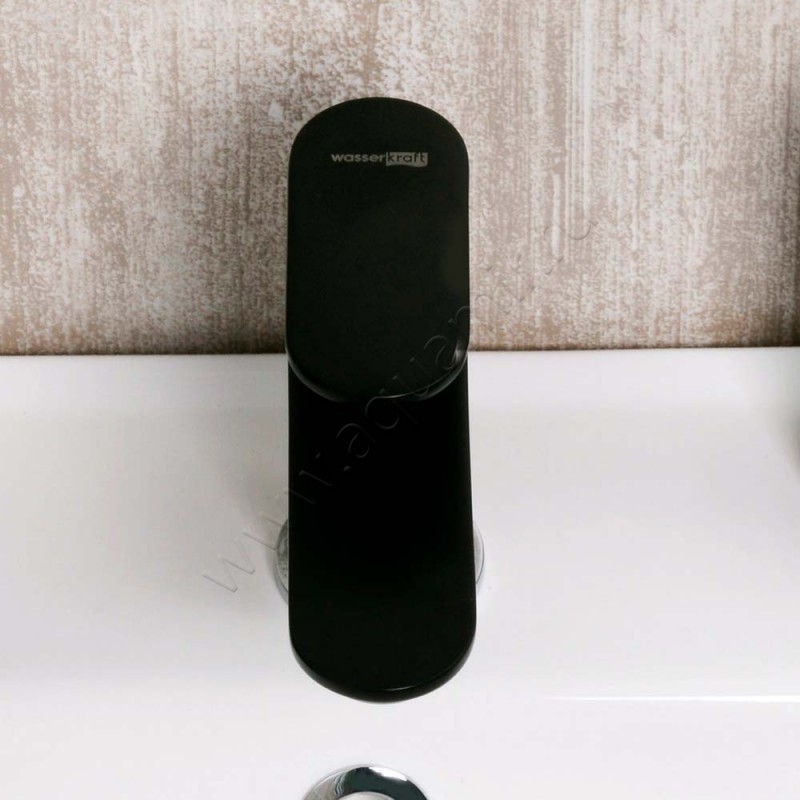 Смеситель для раковины Wasserkraft Elbe черный матовый 7403 в интерьере