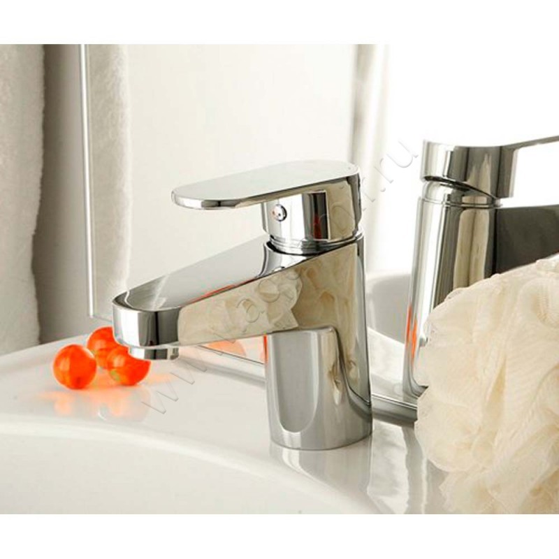 Смеситель для раковины Wasserkraft Donau 5303 в интерьере